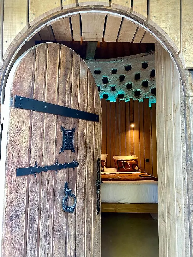 Le Chateau De La Beauvais Pire-sur-Seiche Apartment
